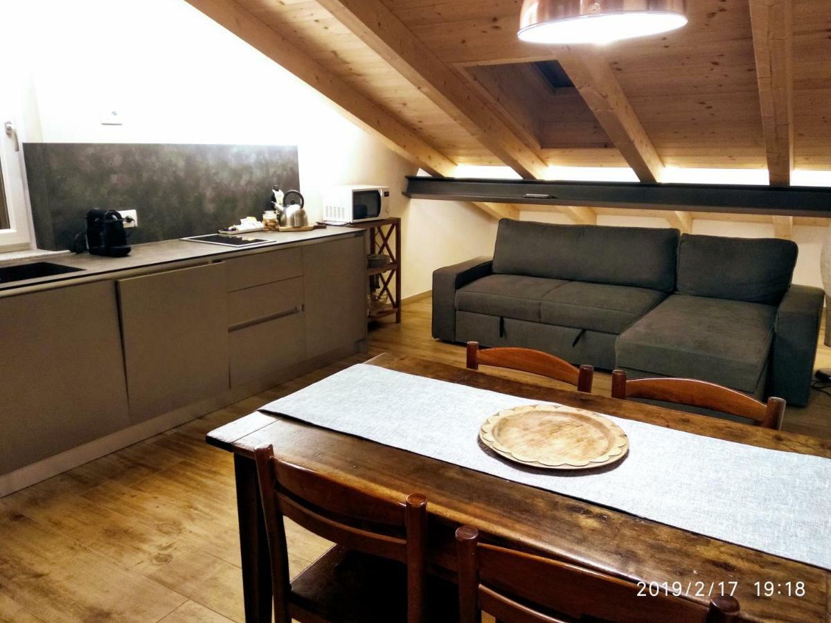 Maison Soleil - Mansarda Apartment
